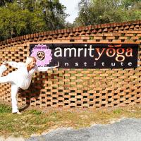 Amrit yoga claudine